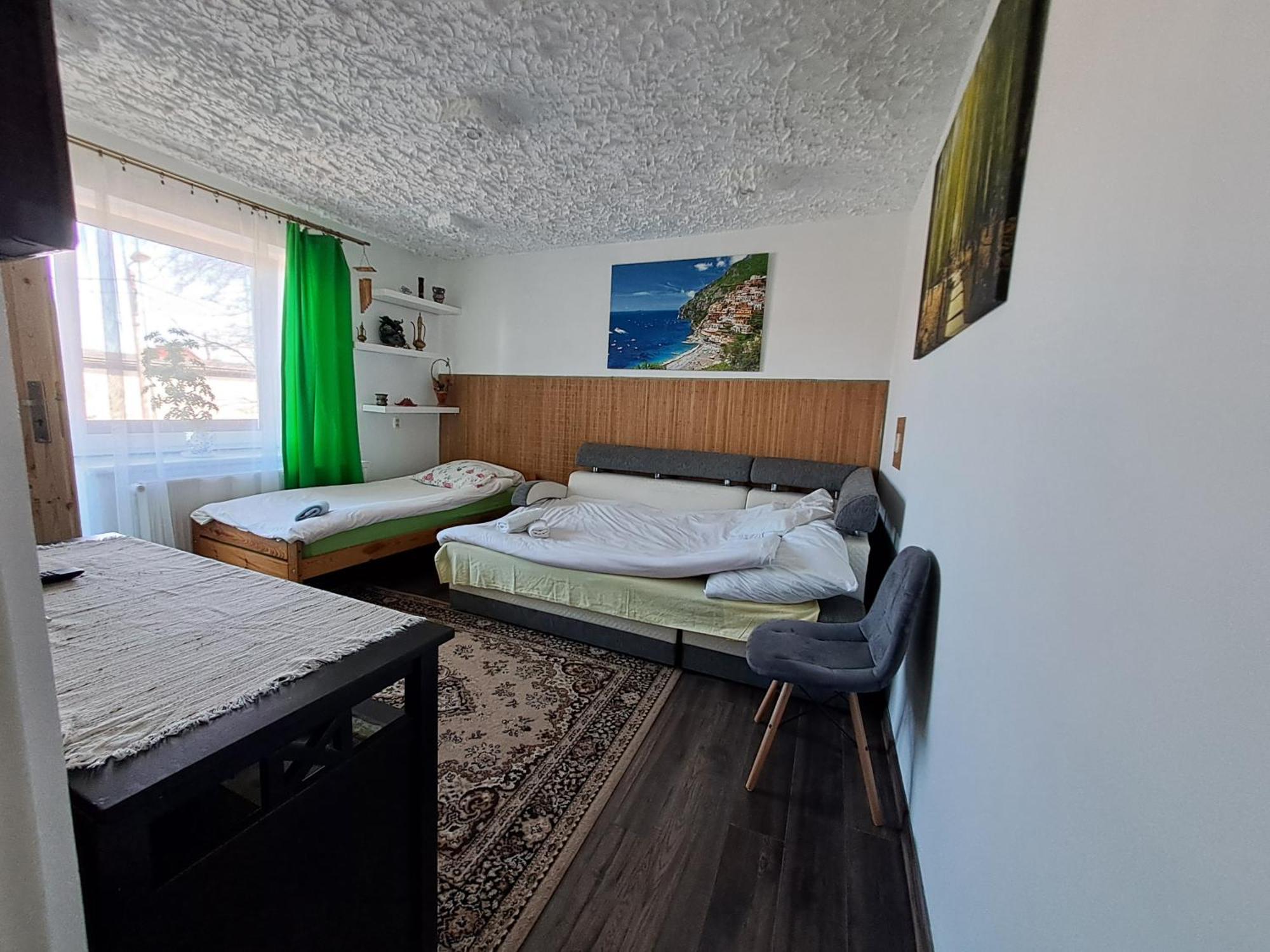 Pokoje Goscinne U Marysi Nowy Sacz Exterior photo